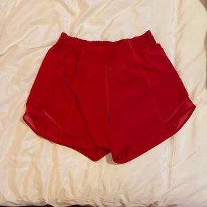LULULEMON High Rise Hotty Hot 4” shorts